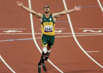 Eski paralimpik yıldız Oscar Pistorius, kız arkadaşını öldürdükten 11 yıl sonra serbest bırakıldı