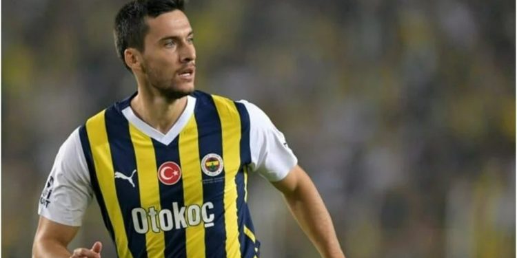 Fenerbahçe Umut Nayir'i Pendikspor'a kiraladı