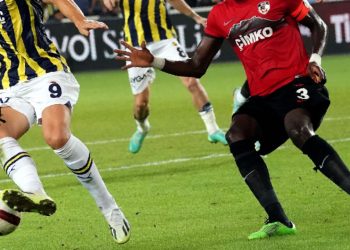 Fenerbahçe'nin Gaziantep FK maçı kadrosunda sürpriz isim!