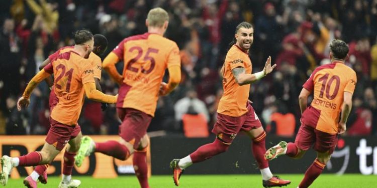 Galatasaray'da Abdülkerim Bardakcı rekor kırdı!