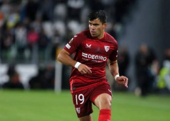 Galatasaray'dan sol beke Acuna hamlesi