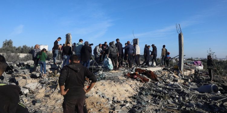 Gazze'de iki gazeteci daha öldürüldü, toplam sayı 23 bine dayandı