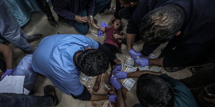 Gazze'de yeni aşamaya geçen İsrail 'Savaş yıl boyunca sürecek' dedi: Filistinli çocuğun 2024 için dileği 'ölmemek'