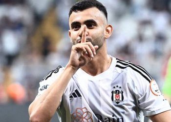 Ghezzal, Beşiktaş yönetiminin "opsiyonu kaldıralım" teklifini reddetti