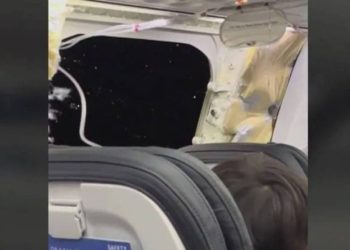 Gövdesinden bir parça kopan uçakla ilgili yeni detaylar ortaya çıktı