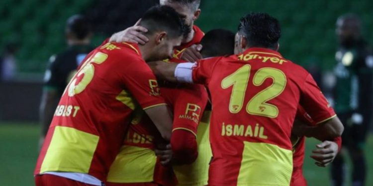 Göztepe'den deplasmanda üçlük açılış