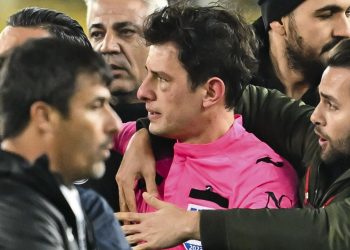 Halil Umut Meler devam ediyor