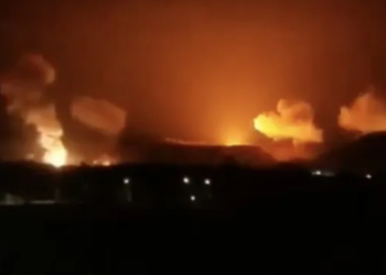 Husiler: ABD ve İngiltere, Hudeyde kentine saldırı düzenledi