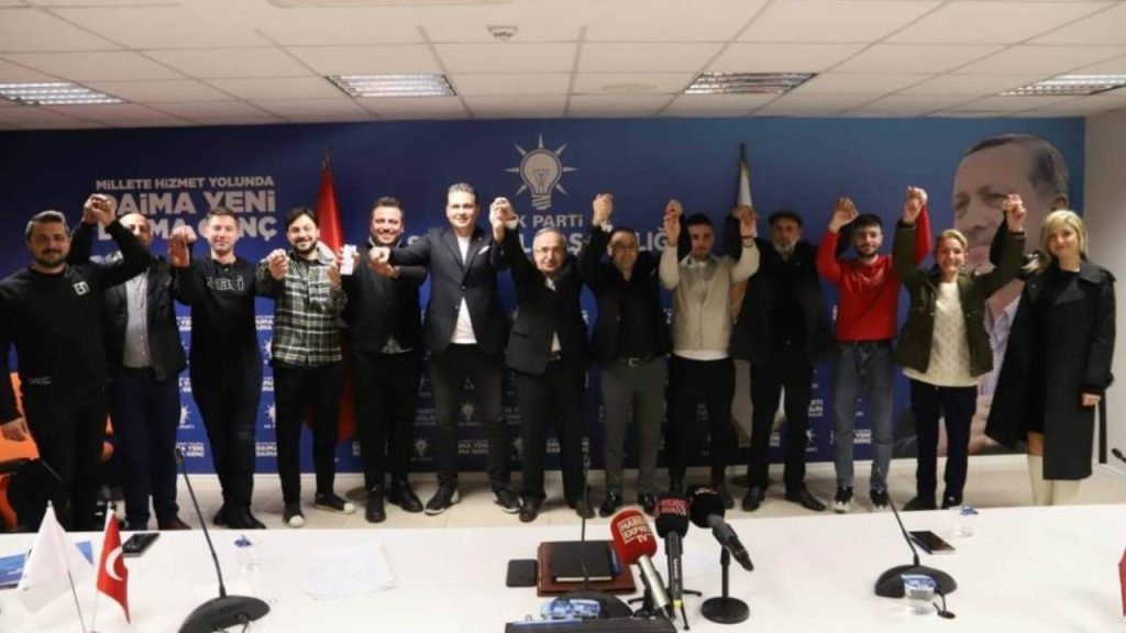 İYİ Parti Samsun’da toplu istifa! AKP'ye katıldılar