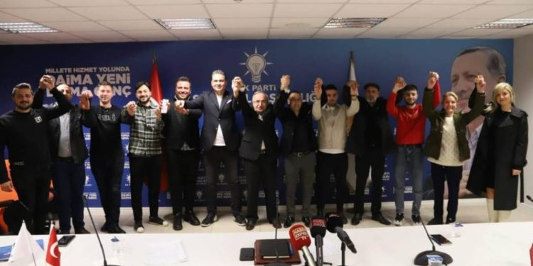 İYİ Parti Samsun’da toplu istifa! AKP'ye katıldılar