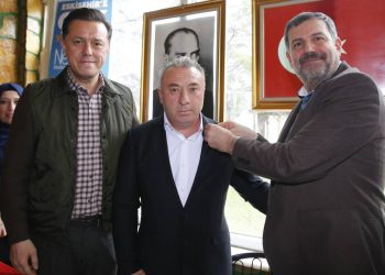 İYİ Parti'den istifa etti, AKP'ye katıldı