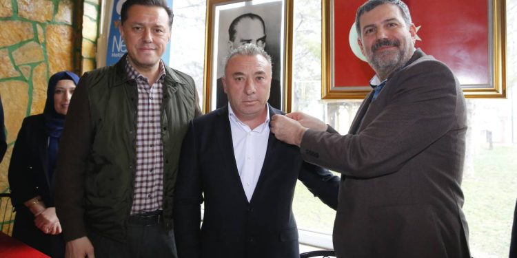 İYİ Parti'den istifa etti, AKP'ye katıldı