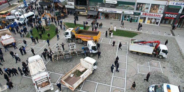 İdare Mahkemesi, Üsküdar Belediyesi'nin İBB'nin Ramazan Etkinliği iptali için açtığı davayı reddetti