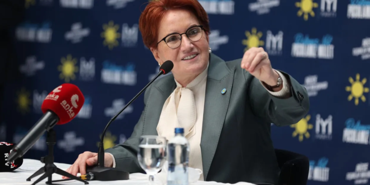 İddia: Meral Akşener'in kapalı toplantıda söyledikleri şaşırttı, 'AKP'den rica etti' deniliyor