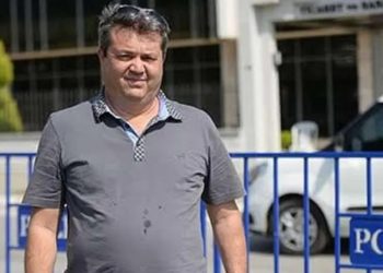 İletişim Daire Başkanı’nın okulu ‘otopark’ olarak kullanmasına engel olan müdür sürgün edildi