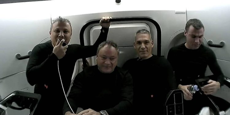 İlk Türk astronotun uzaydan ilk mesajı: İstikbal göklerdedir