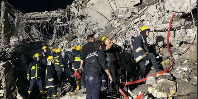 İran Devrim muhafızları Erbil’de “casus karargahını” vurduk dedi. Saldırıda Kürt iş insanı ve bir yaşını doldurmamış kızı öldü