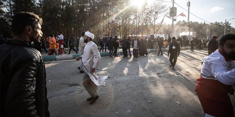 İran devlet medyası duyurdu: Kirman'dan silahlı saldırı haberleri geliyor