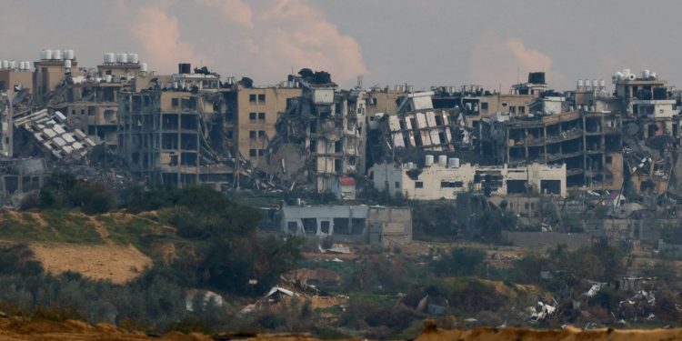 İsrail, Gazze kentinden çürümüş cesetler bırakarak çekildi