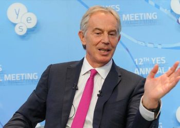 'İsrail'in Gazze'de yerinden ettiği Filistinlileri kabul etmeye Batı'yı ikna görevi, Blair'e verilecek' iddiası