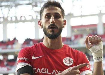 İsrailli futbolcu Sagiv Jehezkel gözaltına alındı