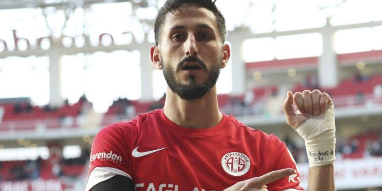 İsrailli futbolcu Sagiv Jehezkel gözaltına alındı