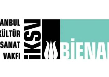 İstanbul Bienali ertelendi