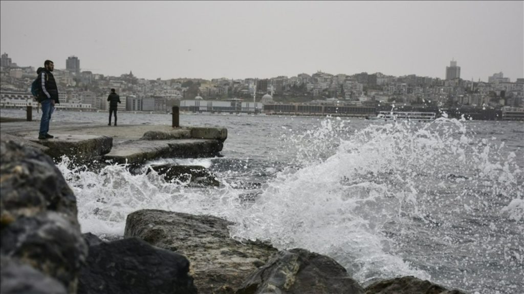 İstanbul Valiliği'nden fırtına uyarısı