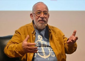 İstanbul aşkıyla bilinen yazar Mario Levi hayatını kaybetti