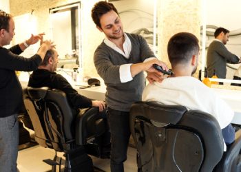 İstanbul'da berber fiyatlarını enflasyon vurdu!