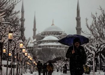 İstanbul’da kar bekleniyor: Hava 8-10 derece soğuyacak