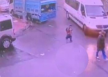 İstanbul’da  okul servisinin çarptığı 5 yaşındaki çocuk öldü
