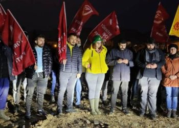 İzmir'de Can Atalay protestosu: Hatay halkının iradesini hiçe saymanın hesabını mutlaka vereceksiniz