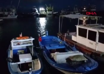 İzmir’de balıkçı teknesi battı: 3 kişi öldü, 2 kişi kayıp