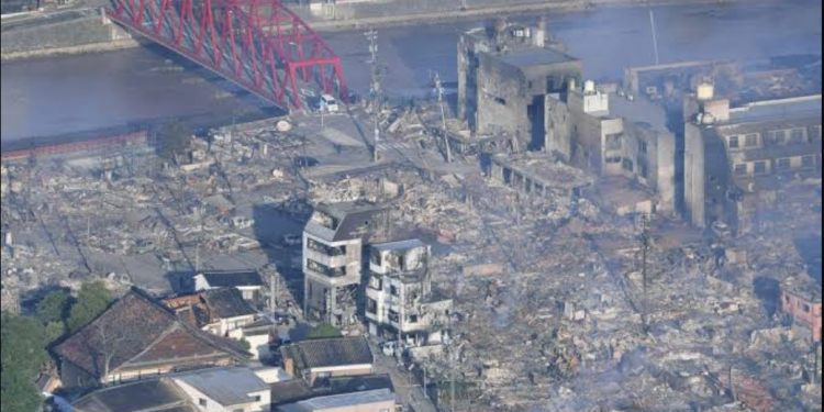 Japonya’daki çifte depremde ölü sayısı artıyor, enkaz altında insanlar var