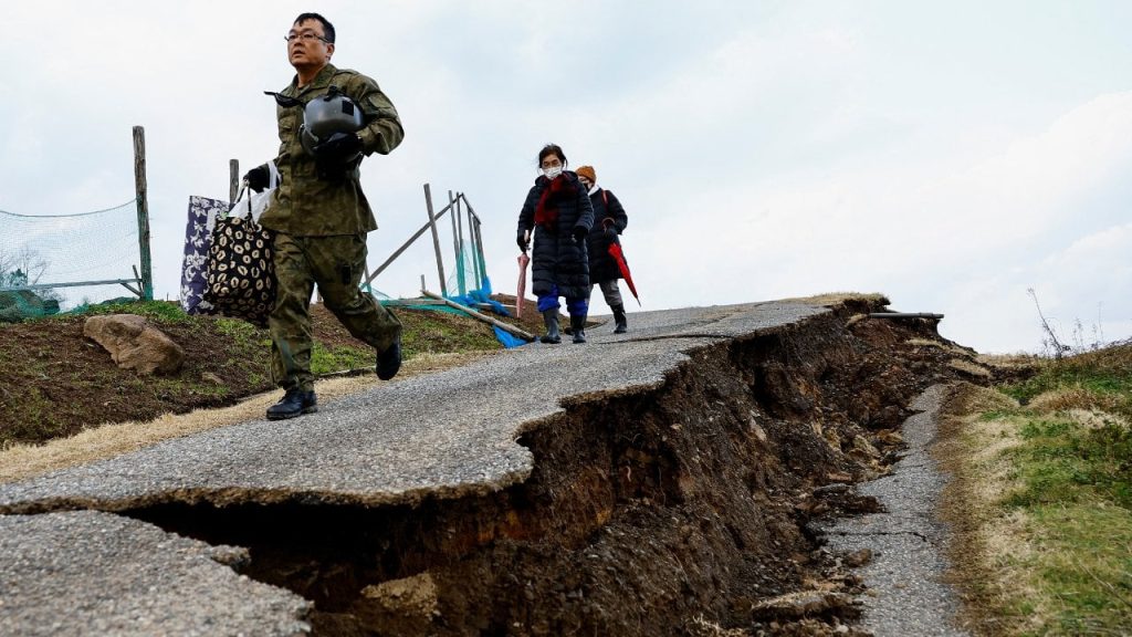 Japonya'daki depremlerde ölenlerin sayısı 161'e yükseldi