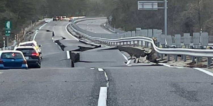 Japonya’yı vuran 7,6’lık depremde ölü sayısı 4’e yükseldi