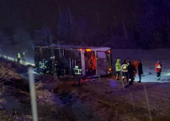 Kastamonu'da yolcu otobüsü devrildi: Ölü ve yaralılar var