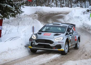 Kerem Kazaz kar ve buz zeminde!