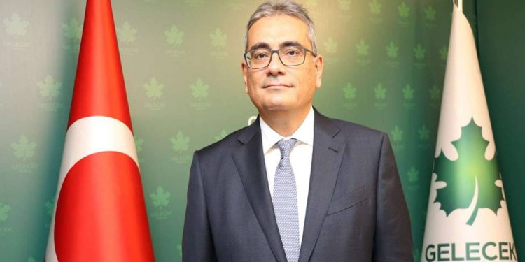 Kerim Rota, Gelecek Partisi'ndeki görevlerinden istifa etti