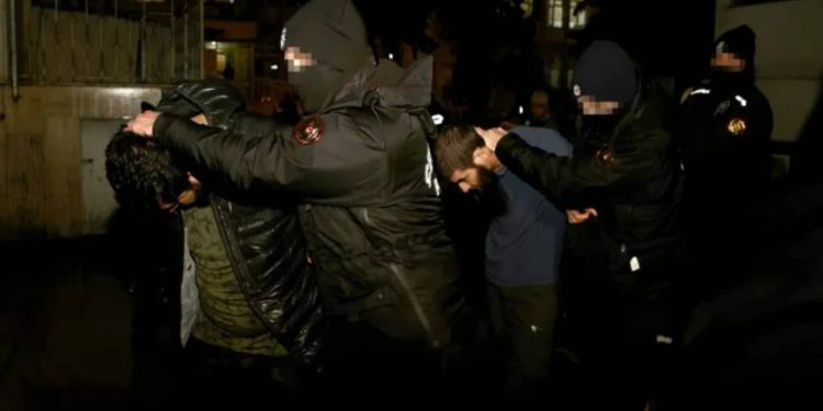 Kilise saldırısı zanlıları sağlık kontrolünden geçirildi