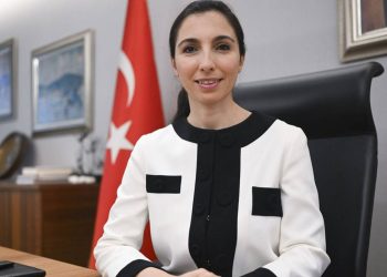 Merkez Bankası Başkanı hakkında yeni iddia; İYİ Partili Çömez: Çalıştığı bankayı dolandırdığı iddiasıyla soruşturma yürütülüyor