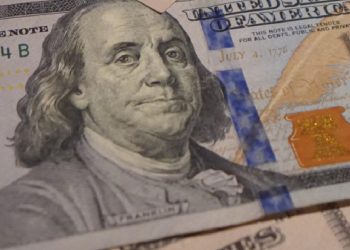 Merkez Bankası, yıl sonu dolar/TL kuru ve faiz beklentisini açıkladı