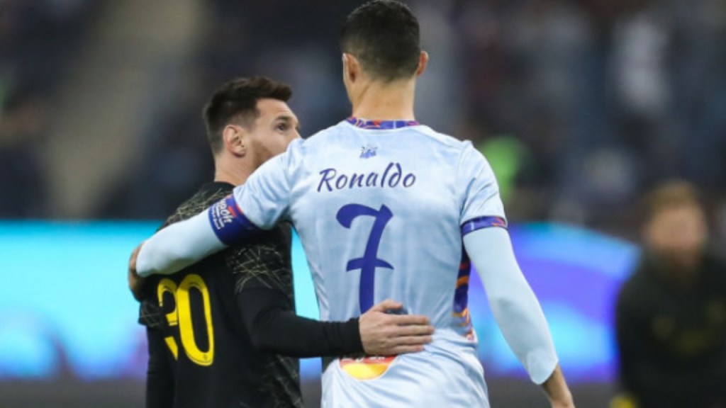 Messi ile Ronaldo karşı karşıya geliyor