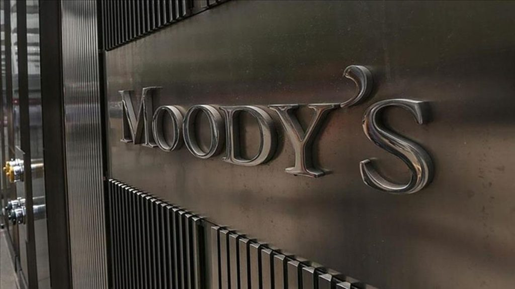 Moody's Türkiye'nin kredi görünümünü yükseltti