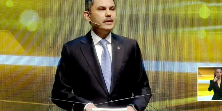 Murat Kurum, ‘projelerini’ açıkladı; Kanal İstanbul’u ‘es’ geçti
