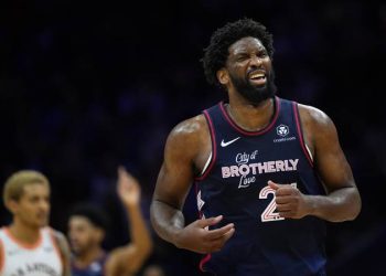 NBA'de Joel Embiid'in çılgın gecesi; 70 sayı attı