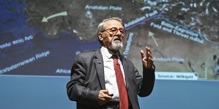 Naci Görür, Ege’deki 5.1’lik depremi değerlendirdi