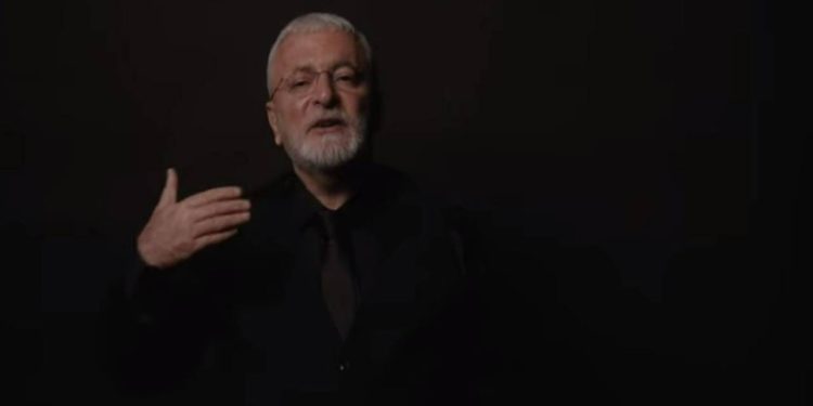 Onur Akın'dan yeni beste: Selam Söyle Tarık Akan