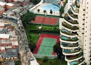 Oxfam: Trilyoner olmak için 10 yıl, yoksulluğu bitirmek için 229 yıl lazım